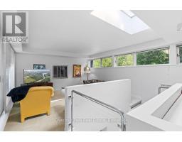 403123 GREY 4 ROAD - 23