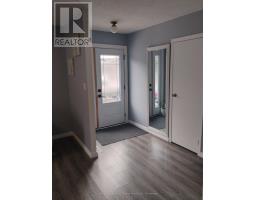106 SUNSET CRESCENT - 4
