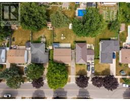 220 GREENWOOD DRIVE - 41