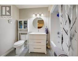 24 MULLEN DRIVE - 18