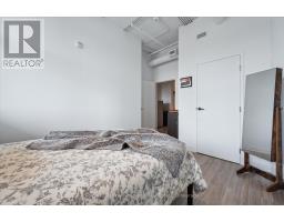 218 - 120 HURON STREET - 11
