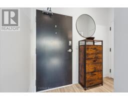 218 - 120 HURON STREET - 2