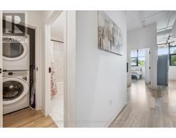 218 - 120 HURON STREET - 3