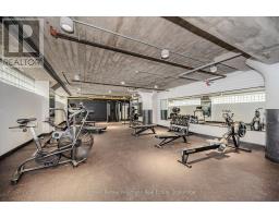 218 - 120 HURON STREET - 31