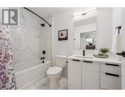 218 - 120 HURON STREET - 4