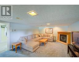 45 WILLIAM STREET E - 21