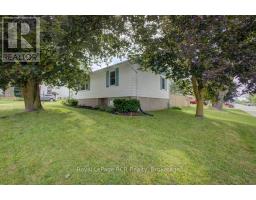 45 WILLIAM STREET E - 23
