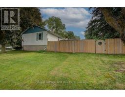 45 WILLIAM STREET E - 24