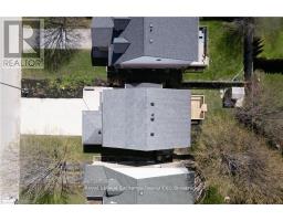 792 MACKENDRICK DRIVE - 8