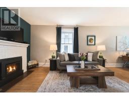 114 ELGIN AVENUE E - 11