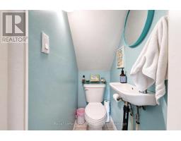 114 ELGIN AVENUE E - 19