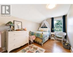 114 ELGIN AVENUE E - 33