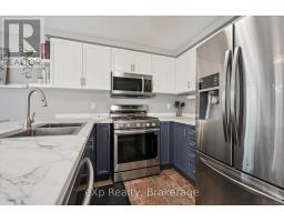 296 TAIT CRESCENT - 16
