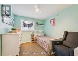 296 TAIT CRESCENT - 25