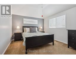 296 TAIT CRESCENT - 27