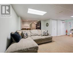 296 TAIT CRESCENT - 34