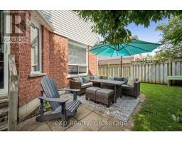 296 TAIT CRESCENT - 37
