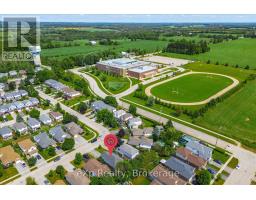 296 TAIT CRESCENT - 45