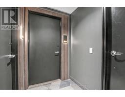 2214 - 15 WELLINGTON STREET - 12
