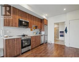 2214 - 15 WELLINGTON STREET - 16