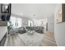 89 ACORN TRAIL - 10