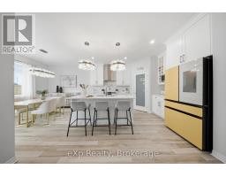 89 ACORN TRAIL - 11