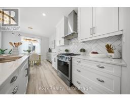 89 ACORN TRAIL - 13
