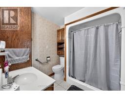 183 VICTORIA AVENUE - 12