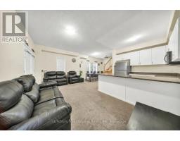87 - 88 DECORSO DRIVE - 6