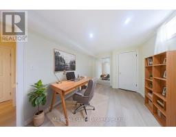 72 ORCHID CRESCENT - 32