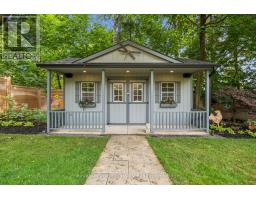 33 EDGEHILL DRIVE - 35