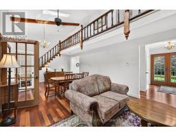 60 TUYLL STREET - 15
