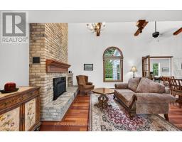 60 TUYLL STREET - 17