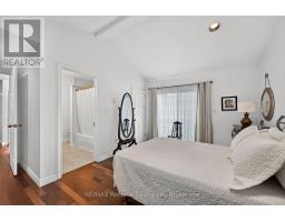 60 TUYLL STREET - 26