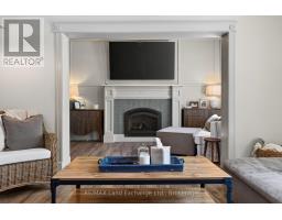 581 QUEEN STREET - 11