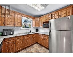 85 PICTON STREET W - 11