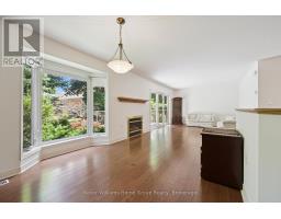 6 PARKSIDE DRIVE - 15