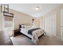6 PARKSIDE DRIVE - 21