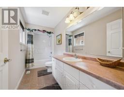 6 PARKSIDE DRIVE - 24