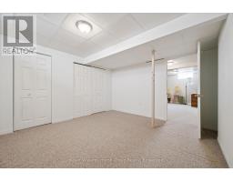 6 PARKSIDE DRIVE - 31