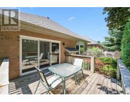6 PARKSIDE DRIVE - 33