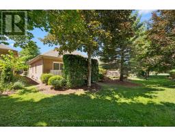 6 PARKSIDE DRIVE - 35