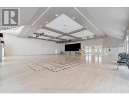 6 PARKSIDE DRIVE - 42