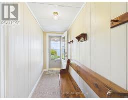 422 PENETANGORE ROW - 34