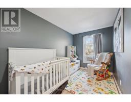 18 - 80 BURNS DRIVE - 22