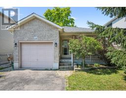 28 PEGLAR CRESCENT - 1
