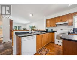 28 PEGLAR CRESCENT - 11
