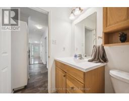 28 PEGLAR CRESCENT - 24