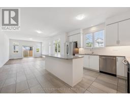 52 FINDLAY WAY - 13