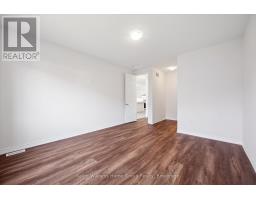 52 FINDLAY WAY - 28